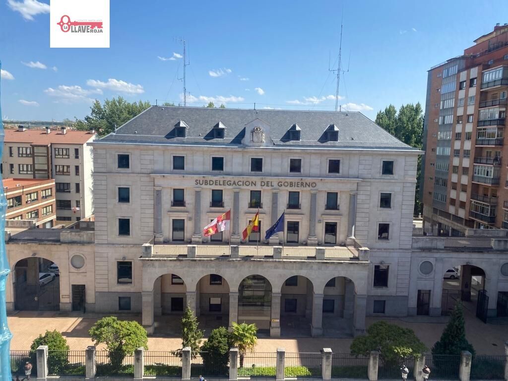 Oficina de lloguer a Calle de Vitoria, Villa Pilar, Centro, Burgos Capital