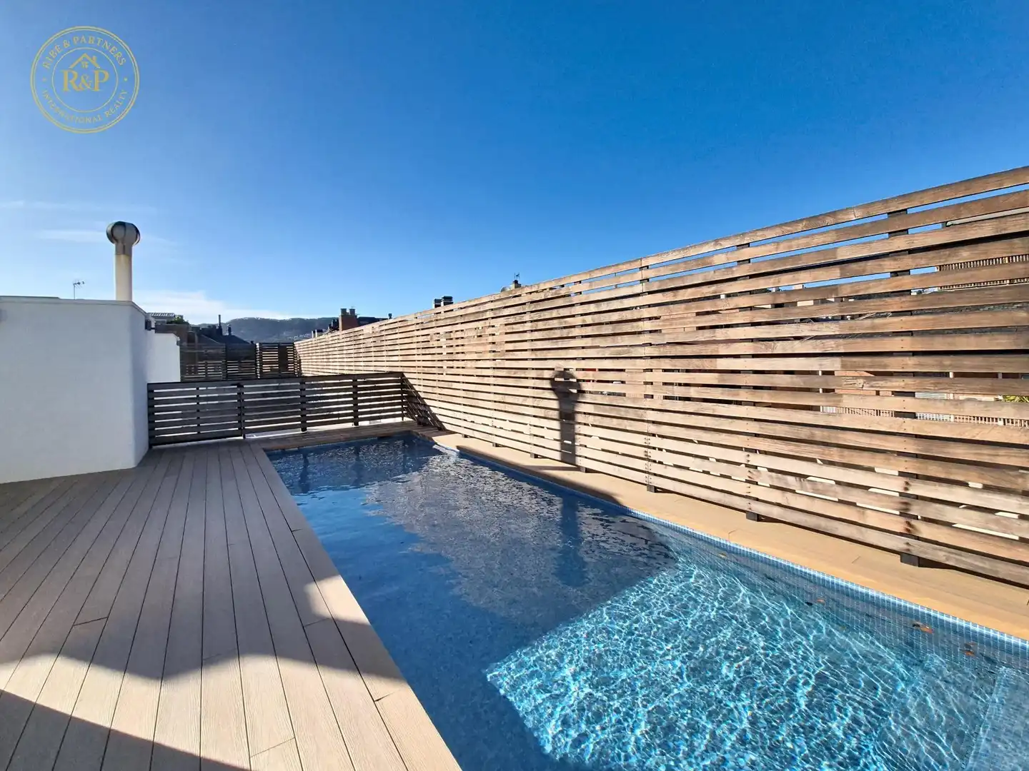 Swimming pool of Flat for sale in Barcelona  with Heating, Storage room and Swimming Pool