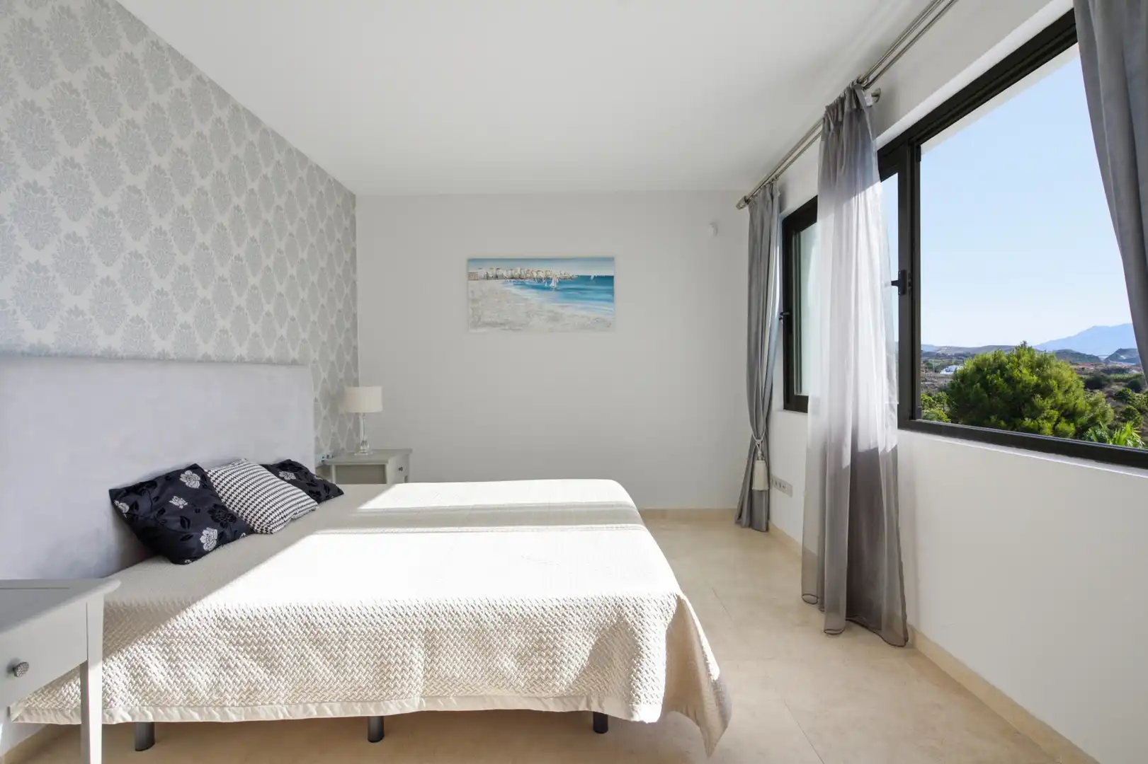 Habitación de Ático en venta en Benahavís con Aire acondicionado, Terraza y Trastero
