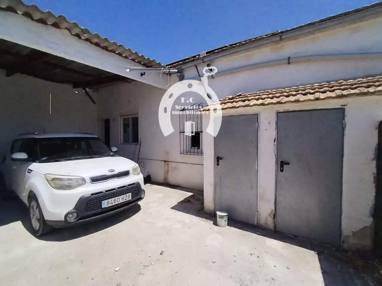 Vista exterior de Casa o xalet en venda en Elche / Elx amb Jardí privat, Terrassa i Traster
