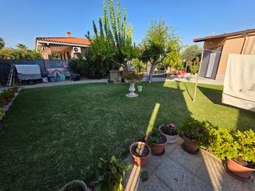 Villa con balcone in vendita a Pepino