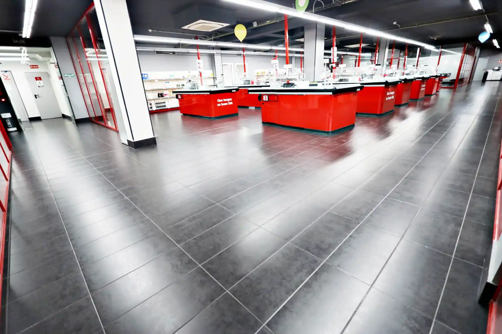 Local comercial de lloguer a Calle Ramon y Cajal, imagen 5