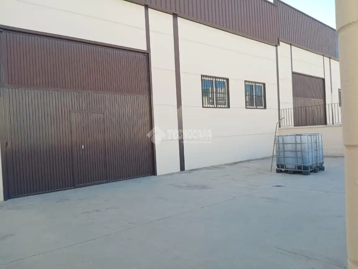 Local comercial de lloguer a Calle SEGADORES, imagen 4