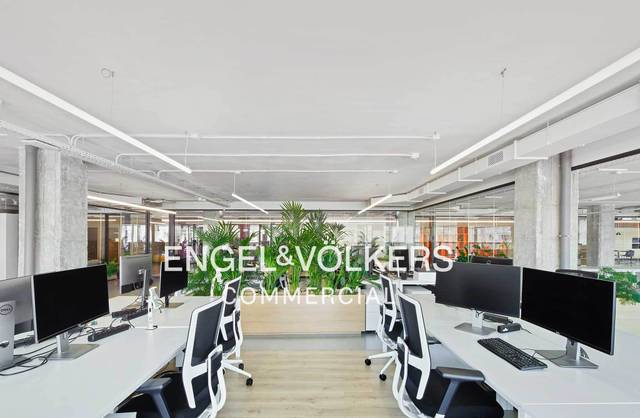 Oficina en Alquiler en El Parc i la Llacuna del Poblenou