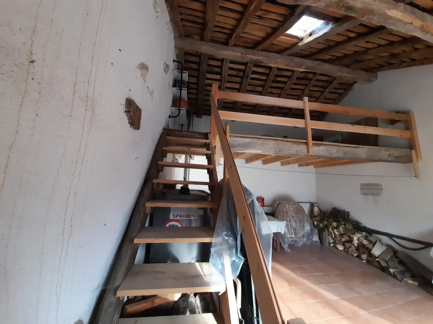 Casa adosada en venda en Caso amb Calefacció, Terrassa i Traster