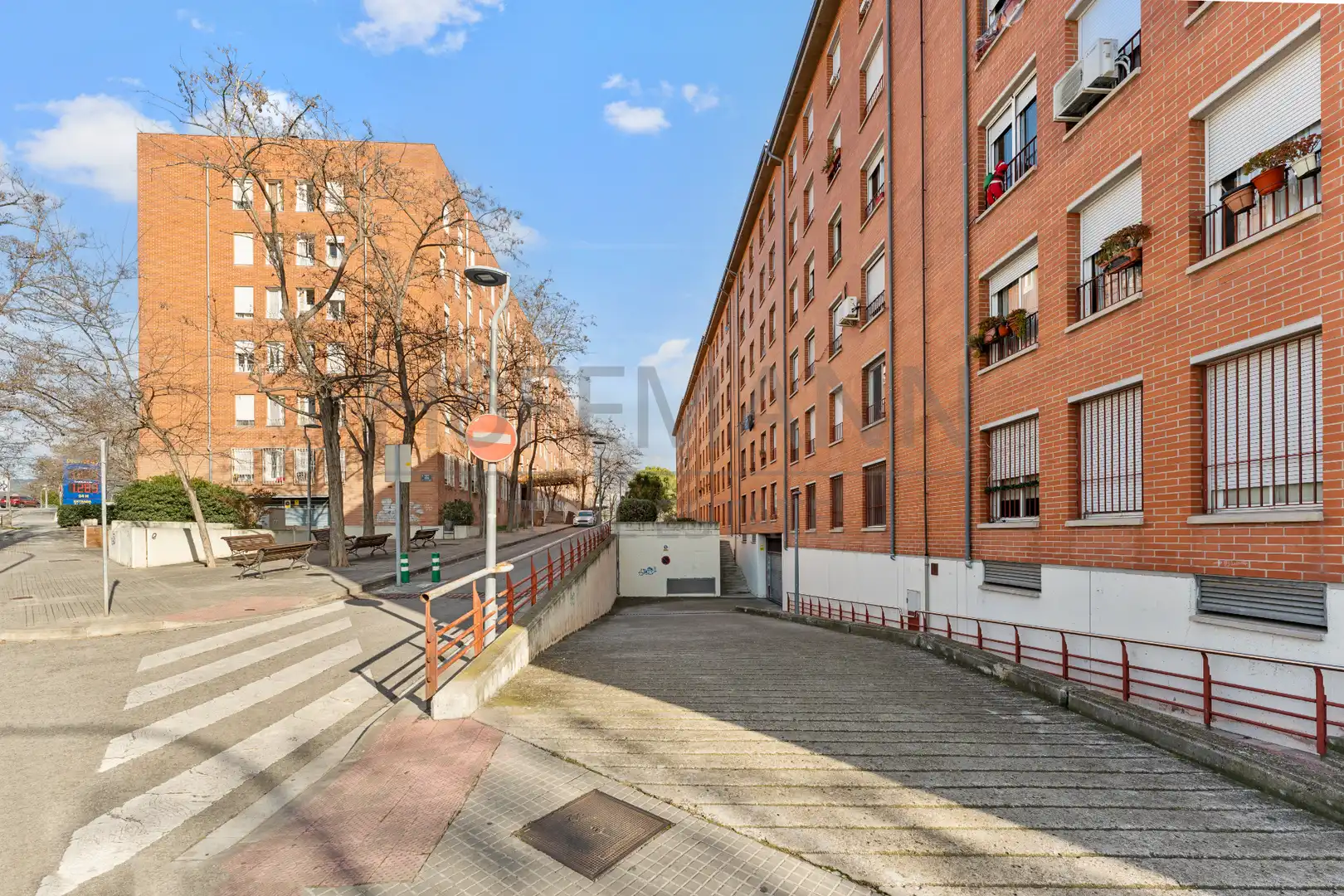 Exterior view of Flat for sale in Terrassa  with Air Conditioner, Heating and Furnished