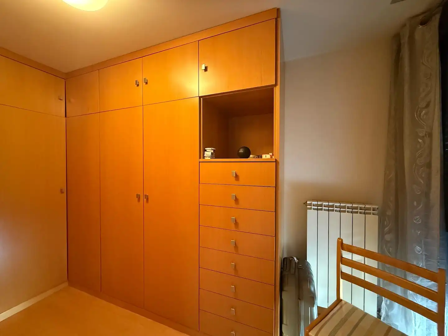 Habitación de Casa adosada en venta en Cuarte de Huerva con Aire acondicionado, Calefacción y Jardín privado