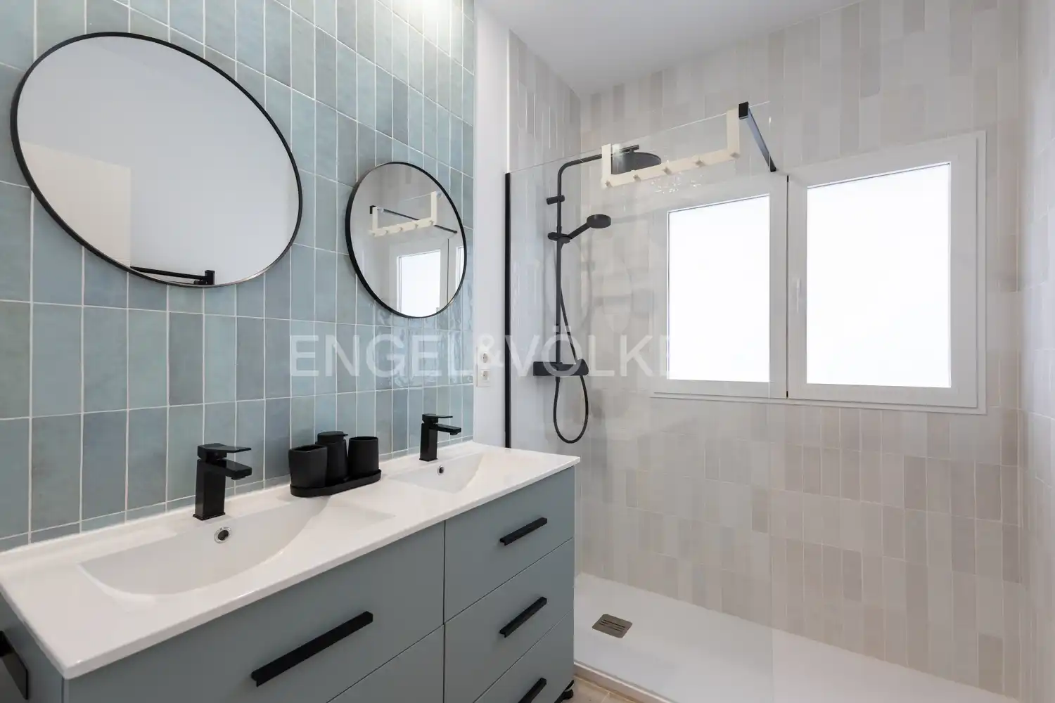 Baño de Piso de alquiler en Valencia con Aire acondicionado, Calefacción y Terraza