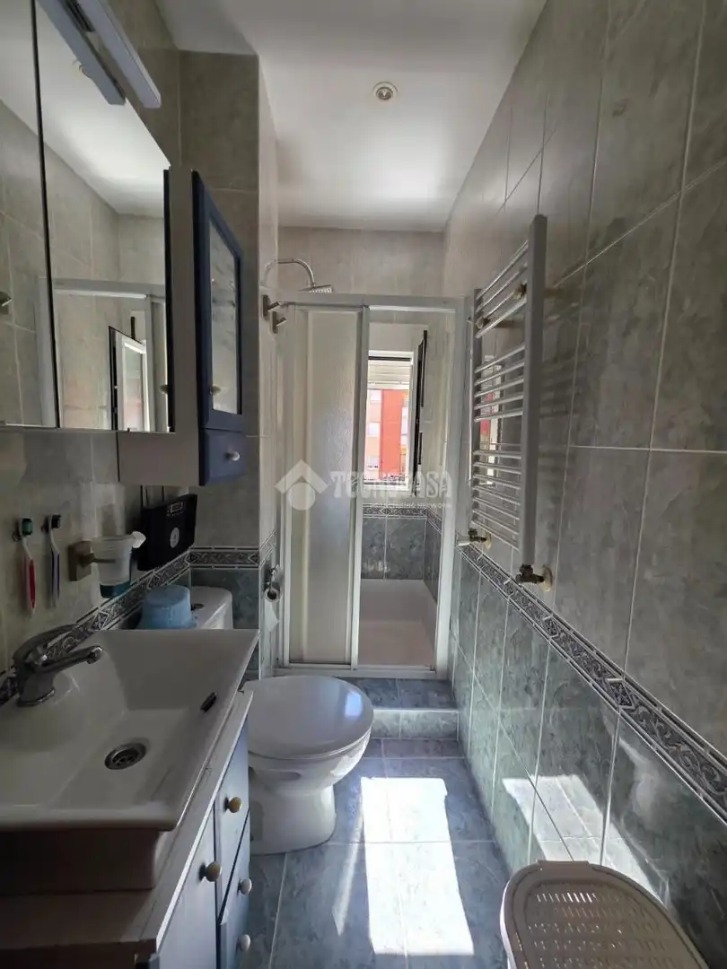 Baño de Piso en venta en Alcorcón con Calefacción, Terraza y Trastero