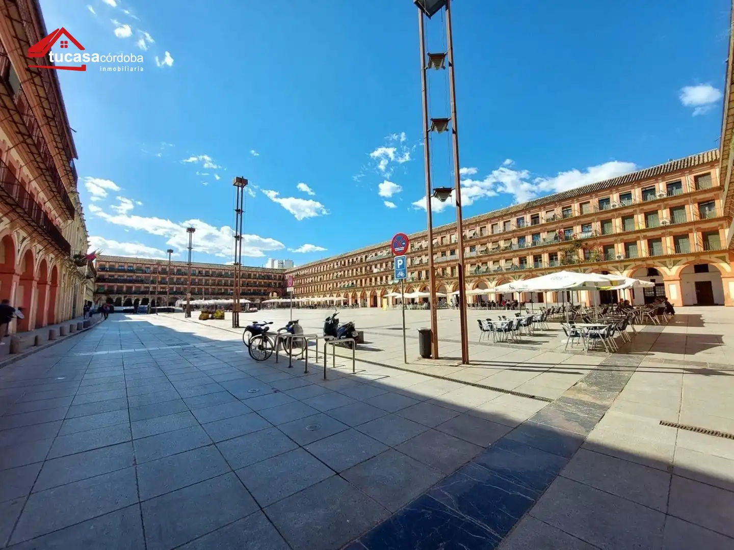 Außenansicht von Geschaftsraum zum Verkauf in  Córdoba Capital mit Klimaanlage