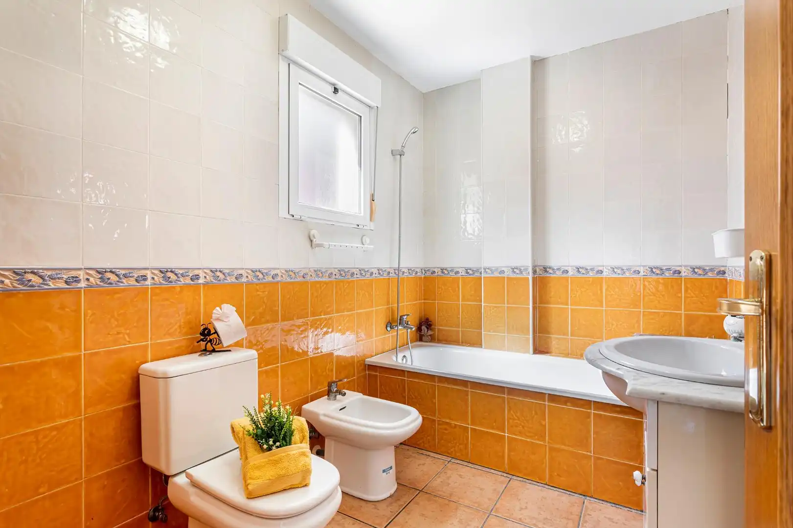 Baño de Casa o chalet en venta en Chiva con Terraza y Piscina comunitaria