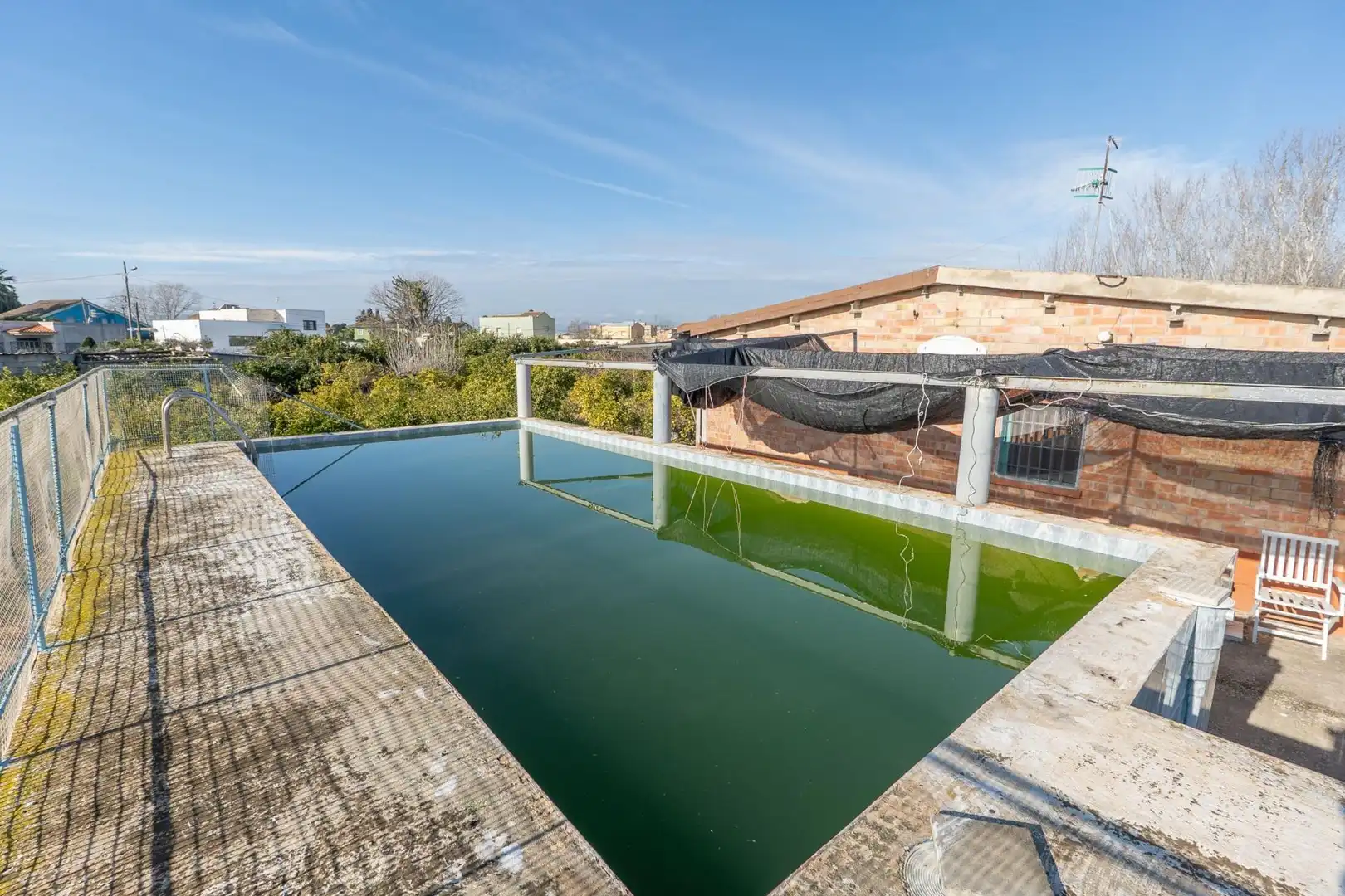 Piscina de Casa o xalet en venda en Deltebre amb Jardí privat i Piscina