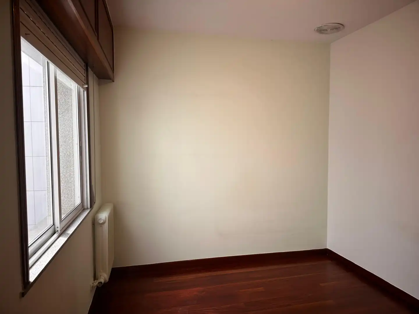 Bedroom of Duplexes for rent in Santiago de Compostela   with Heating, Parquet flooring and Oven
