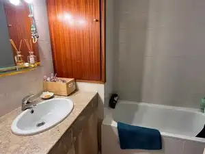 Bathroom of Flat for sale in Vic  with Heating