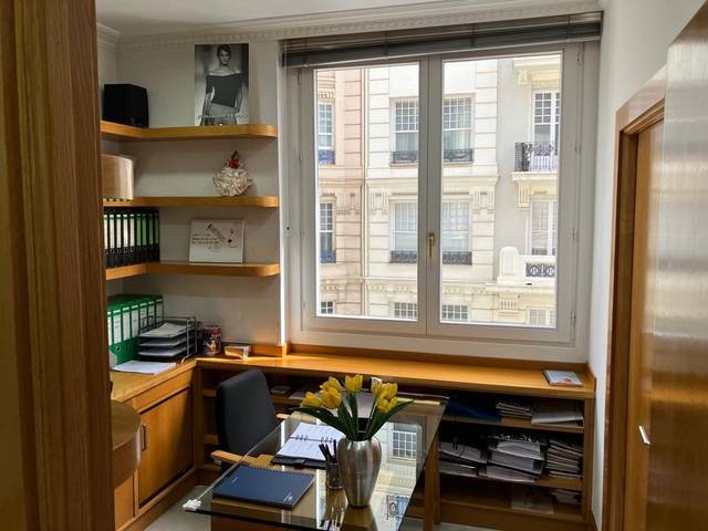 Oficina en Alquiler en Calle RODRIGUEZ ARIAS en Ensanche - Moyua - Diputación