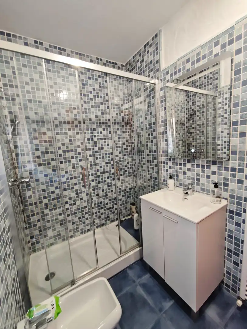 Badezimmer von Einfamilien-Reihenhaus zur Miete in Alfacar, Granada