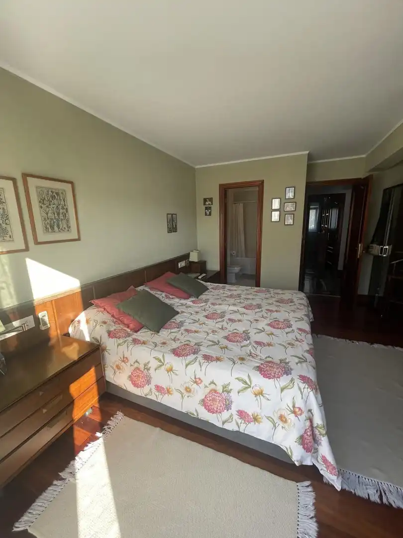 Habitación de Casa o chalet en venta en Donostia - San Sebastián  con Aire acondicionado, Calefacción y Jardín privado