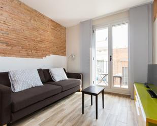 Dormitori de Apartament de lloguer en  Barcelona Capital amb Aire condicionat, Moblat i Forn