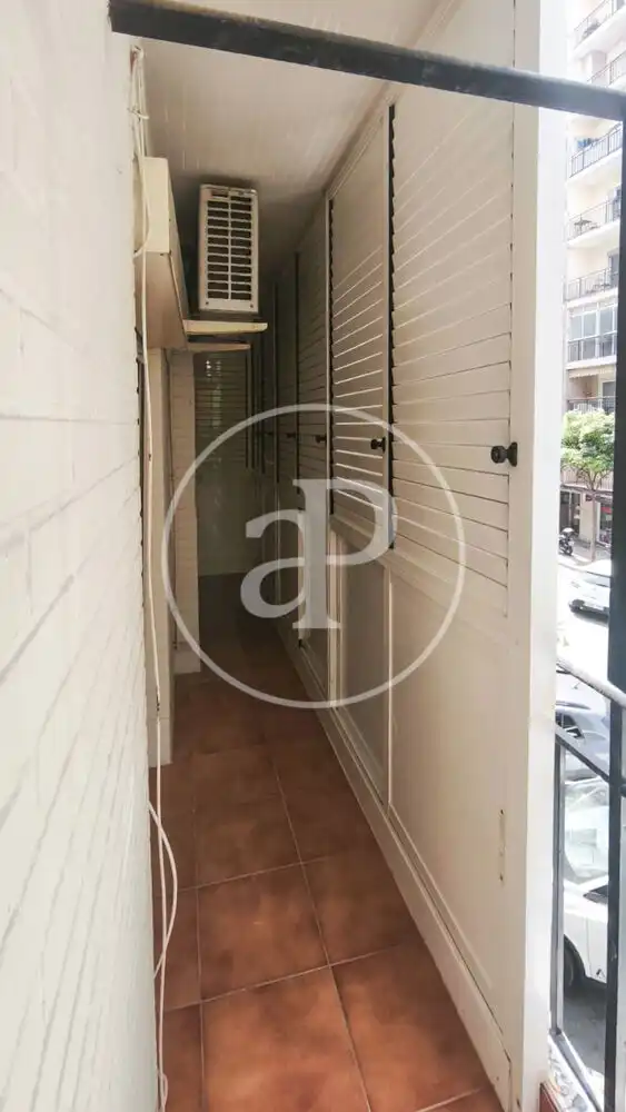 Piso en venta en Valencia con Calefacción y Balcón