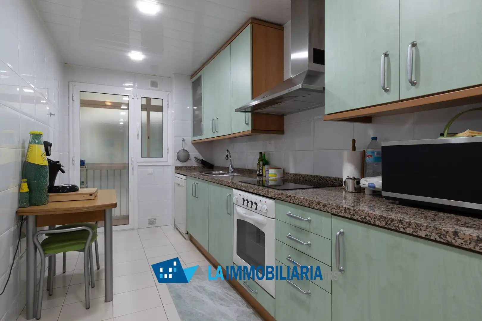 Küche von Wohnung zum Verkauf in Terrassa