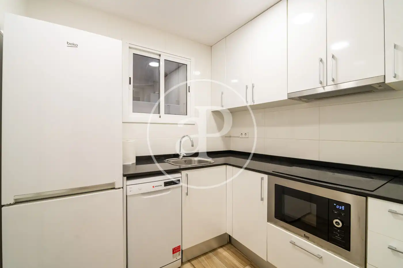 Küche von Wohnung zum Verkauf in Barcelona mit Klimaanlage, Heizung und Möbliert