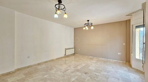 Foto 3 de Casa adosada en venda a Calle Hernán Cortés, Polideportivo, Alhendín