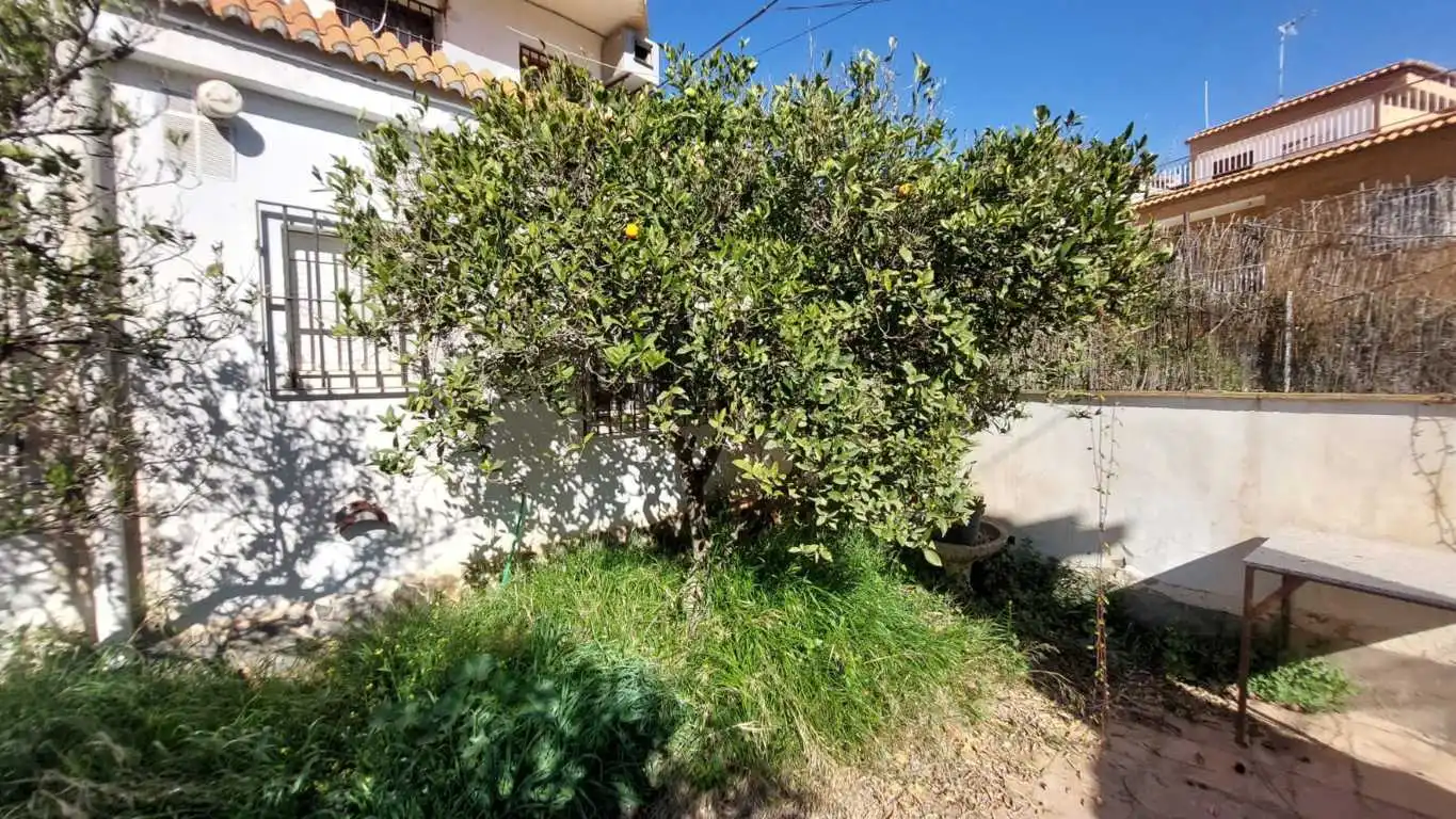 Residential for sale in Ugíjar