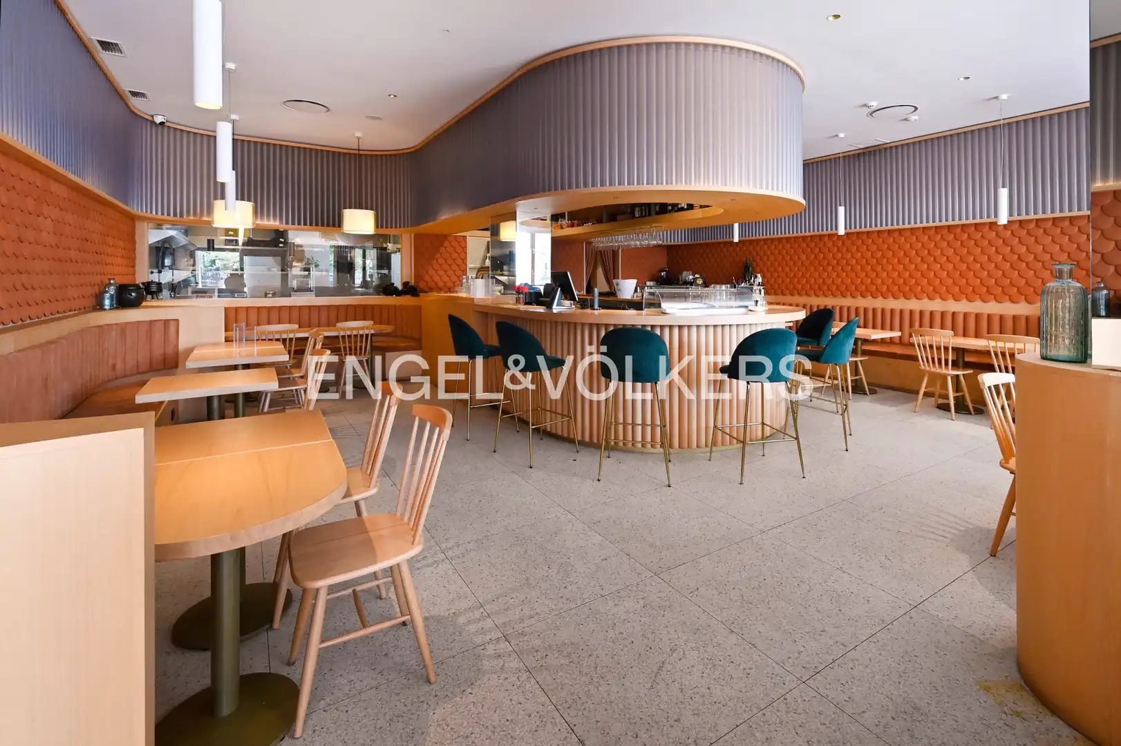 Commercial properties for sale in Santander  with Air Conditioner, Terrace and Furnished