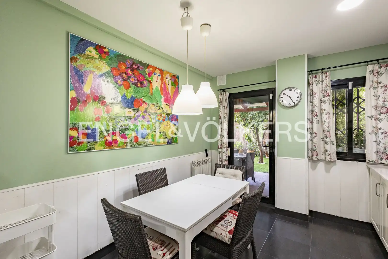 Comedor de Apartamento en venta en Sant Feliu de Llobregat con Aire acondicionado, Calefacción y Jardín privado