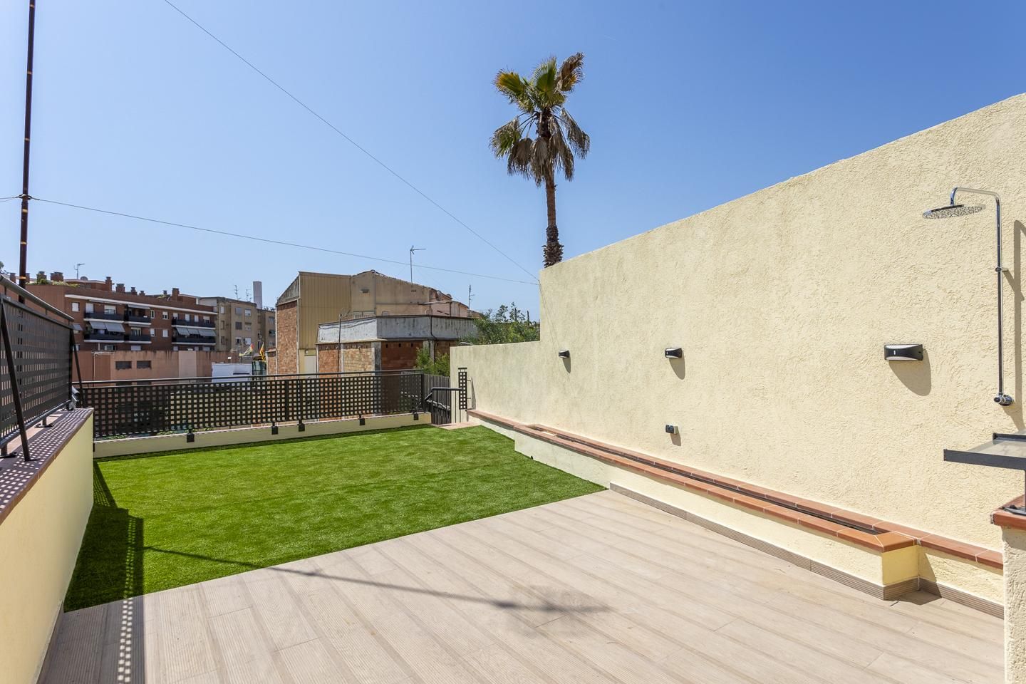 Terrace of House or chalet for sale in  Barcelona Capital  with Air Conditioner, Heating and Private garden
