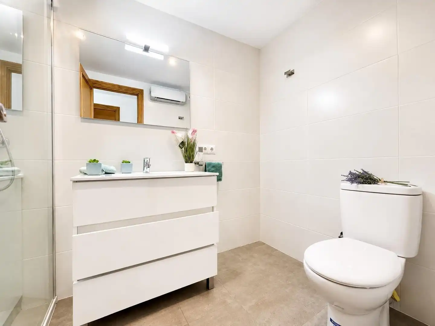 Badezimmer von Wohnung zum Verkauf in  Palma de Mallorca mit Terrasse und Alarm