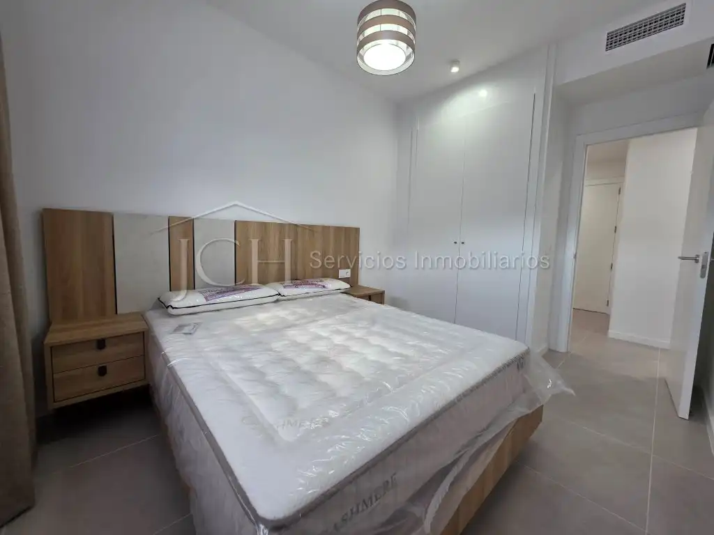 Habitación de Ático de alquiler en Estepona con Amueblado