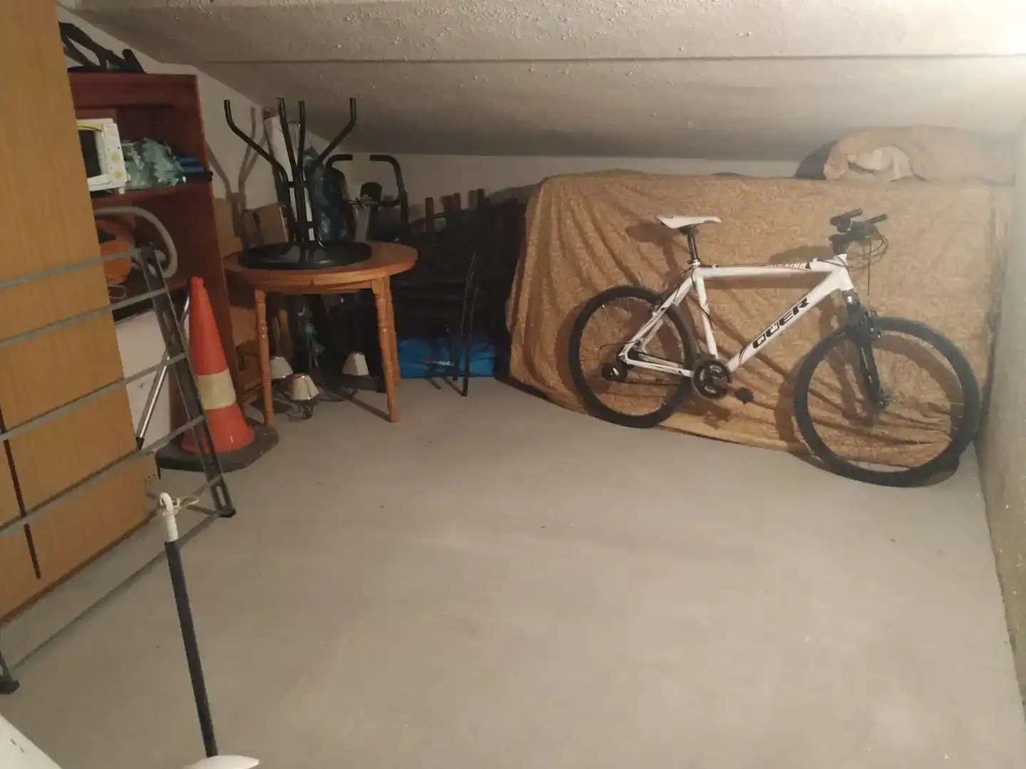 Wohnung zum Verkauf in Villatuerta mit Parkett, Abstellraum und Ofen