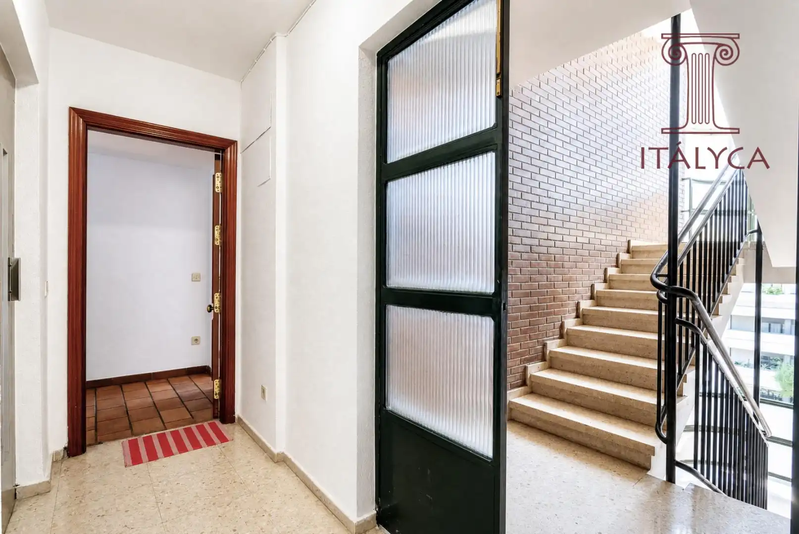 Flat for sale in Sevilla  with Air Conditioner, Heating and Terrace