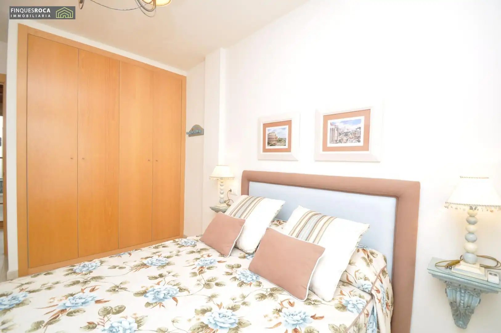 Schlafzimmer von Dachboden zum Verkauf in La Ràpita mit Klimaanlage, Terrasse und Gemeinschaftspool