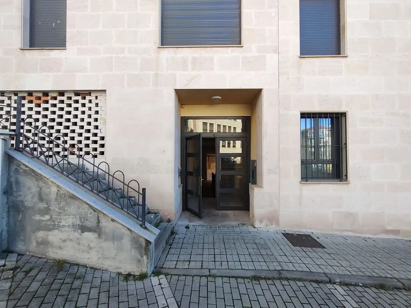 Business premises for sale in Santa Isabel 11, imagen 23