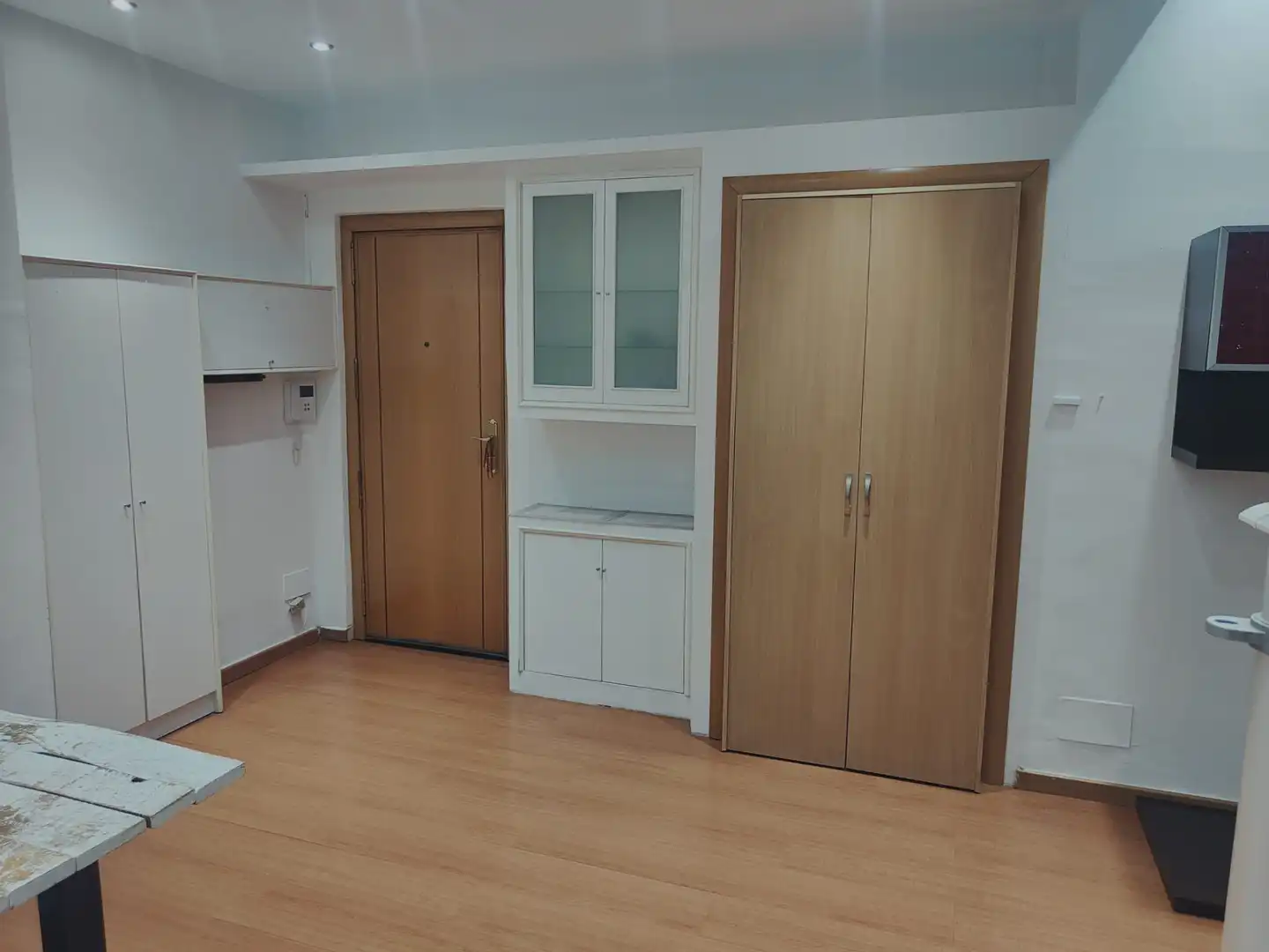 Dormitori de Apartament de lloguer en Zaragoza amb Calefacció, Parquet i Moblat