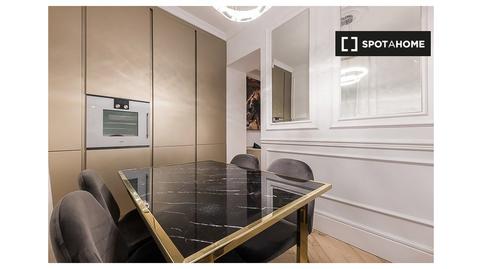 Foto 5 de Apartament per a compartir a Goya, Madrid