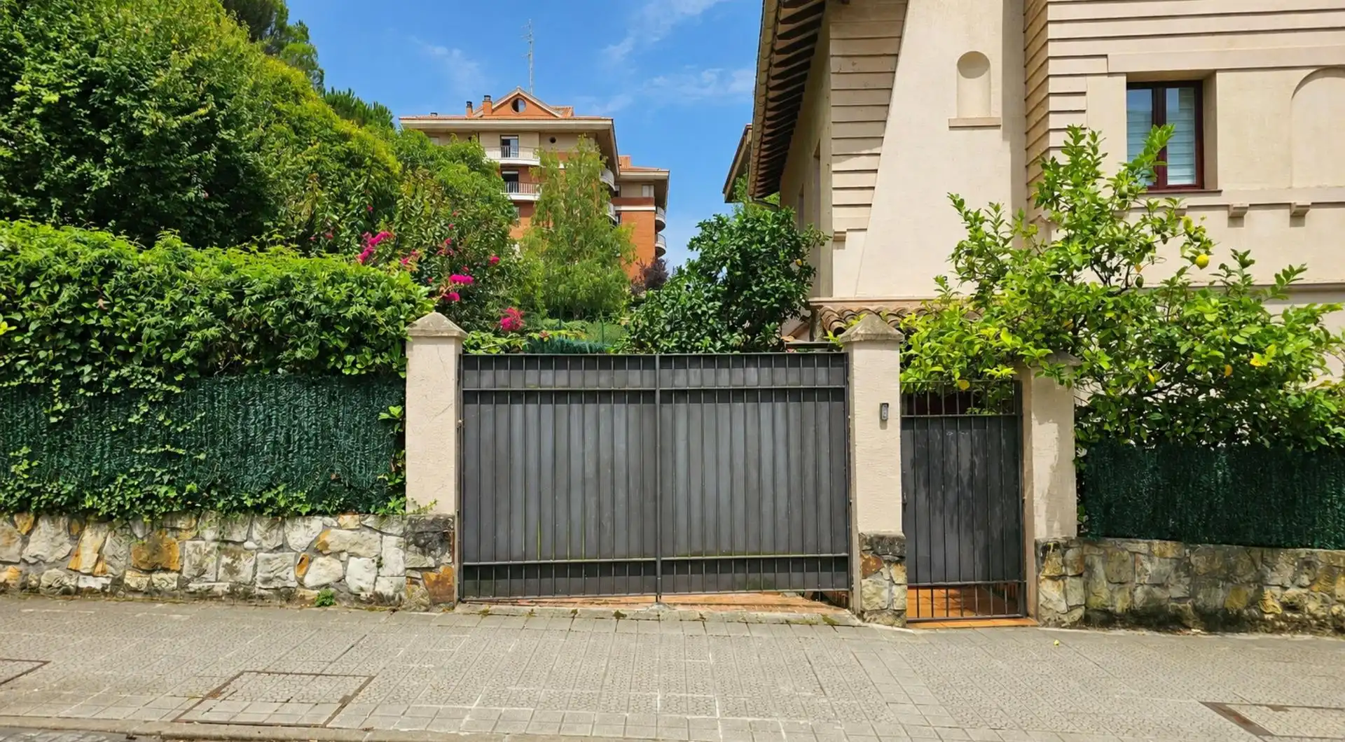 Exterior view of Houses for sale in Leioa  with Heating, Private garden and Terrace