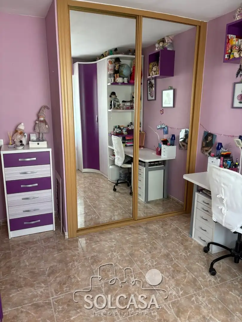 Bedroom of Flat for sale in Cistérniga  with Heating, Furnished and Oven
