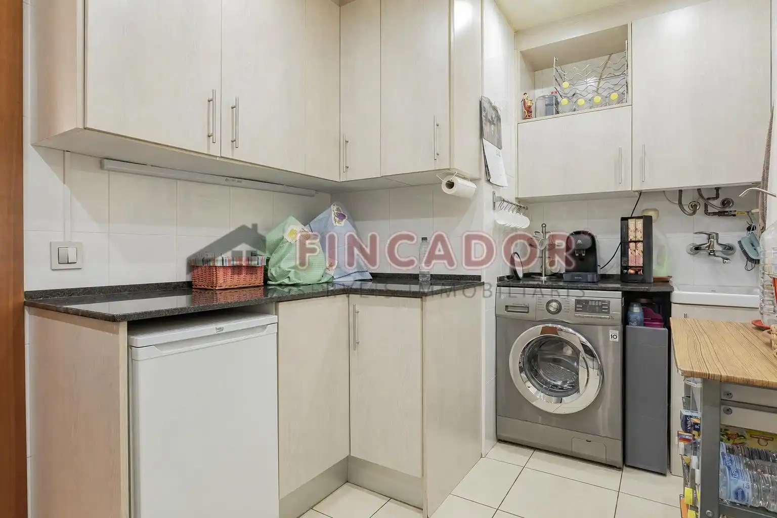 Piso con terraza en venta en Passatge de Carbonell, imagen 16