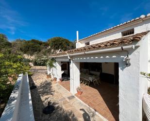 Vista exterior de Finca rústica en venda en Benissa amb Aire condicionat, Terrassa i Piscina