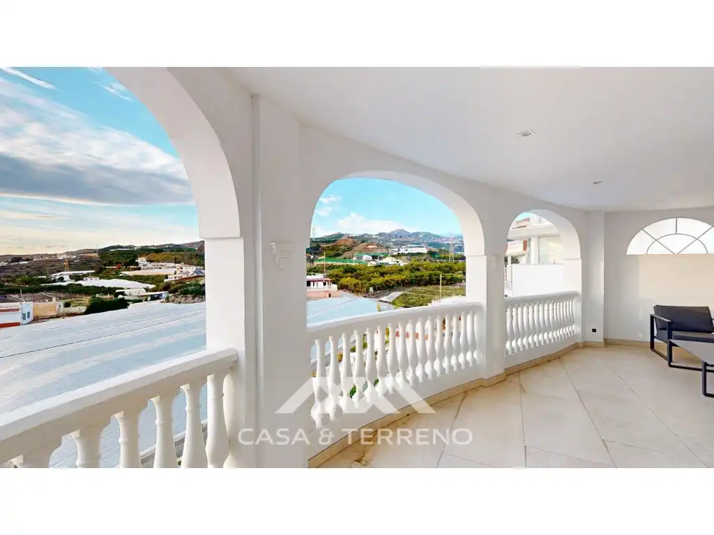 Vista exterior de Casa o chalet en venta en Torrox con Aire acondicionado, Terraza y Piscina