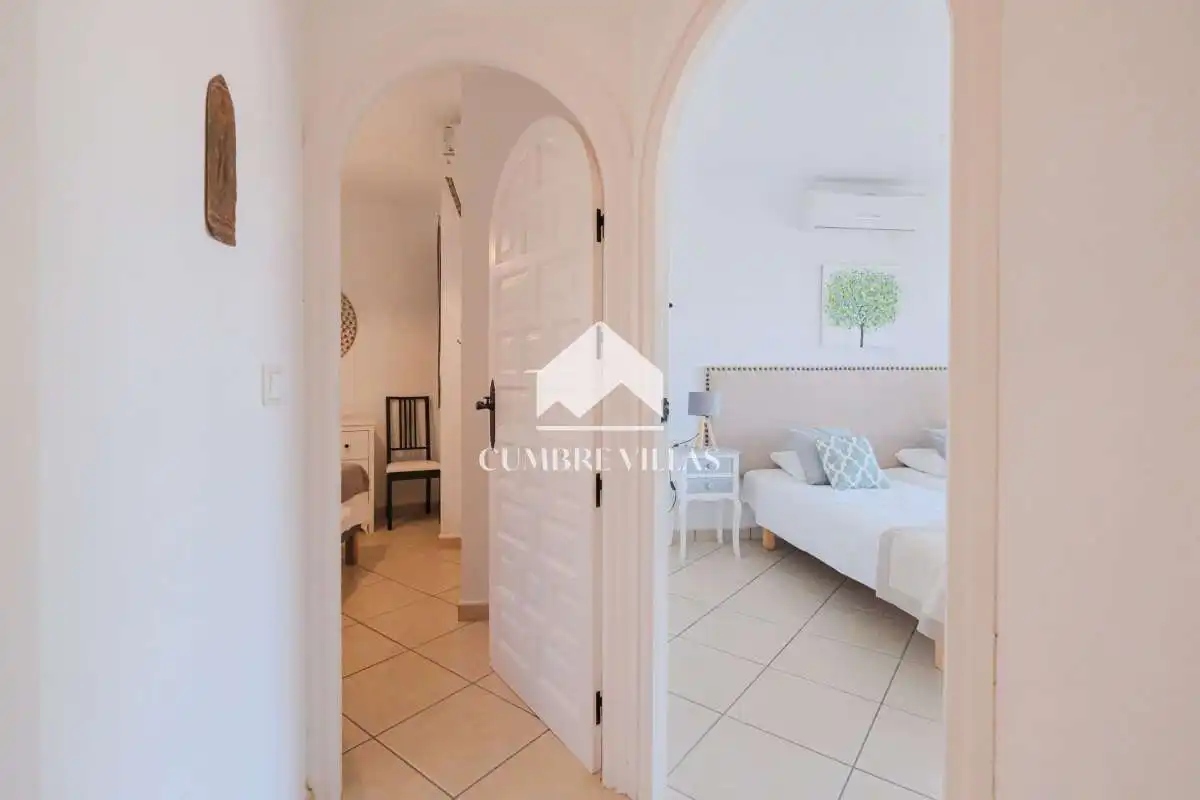 Casa o xalet en venda en Salobreña amb Jardí privat, Terrassa i Piscina comunitària