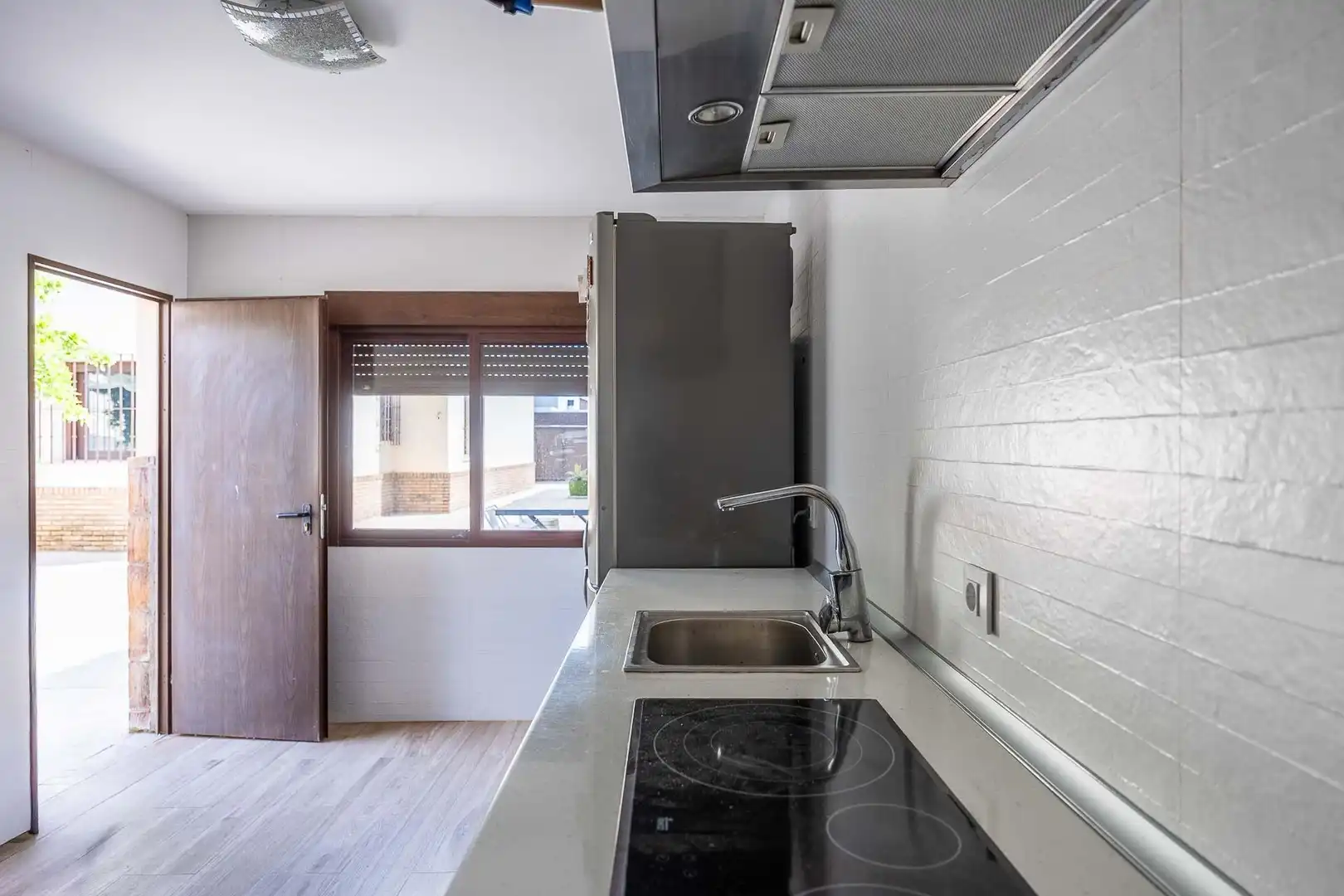 Cocina de Casa o chalet en venta en Montequinto con Aire acondicionado, Jardín privado y Terraza