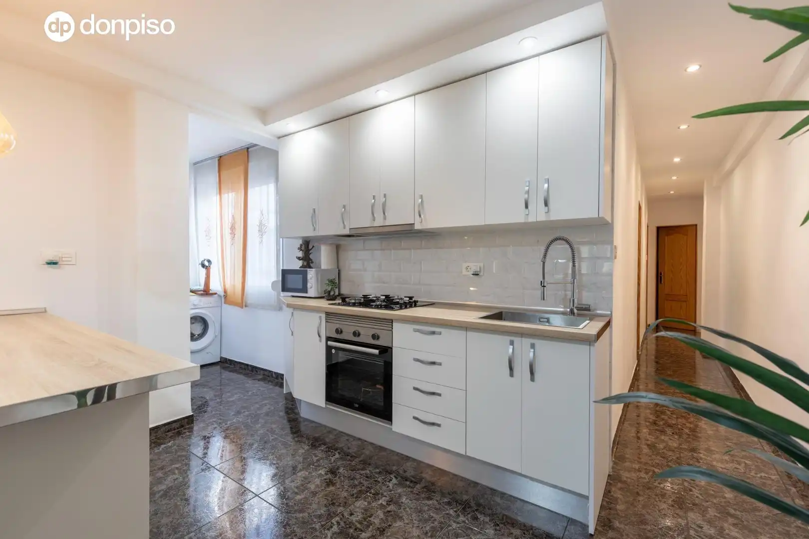 Cocina de Piso en venta en Granada con Aire acondicionado, Terraza y Balcón