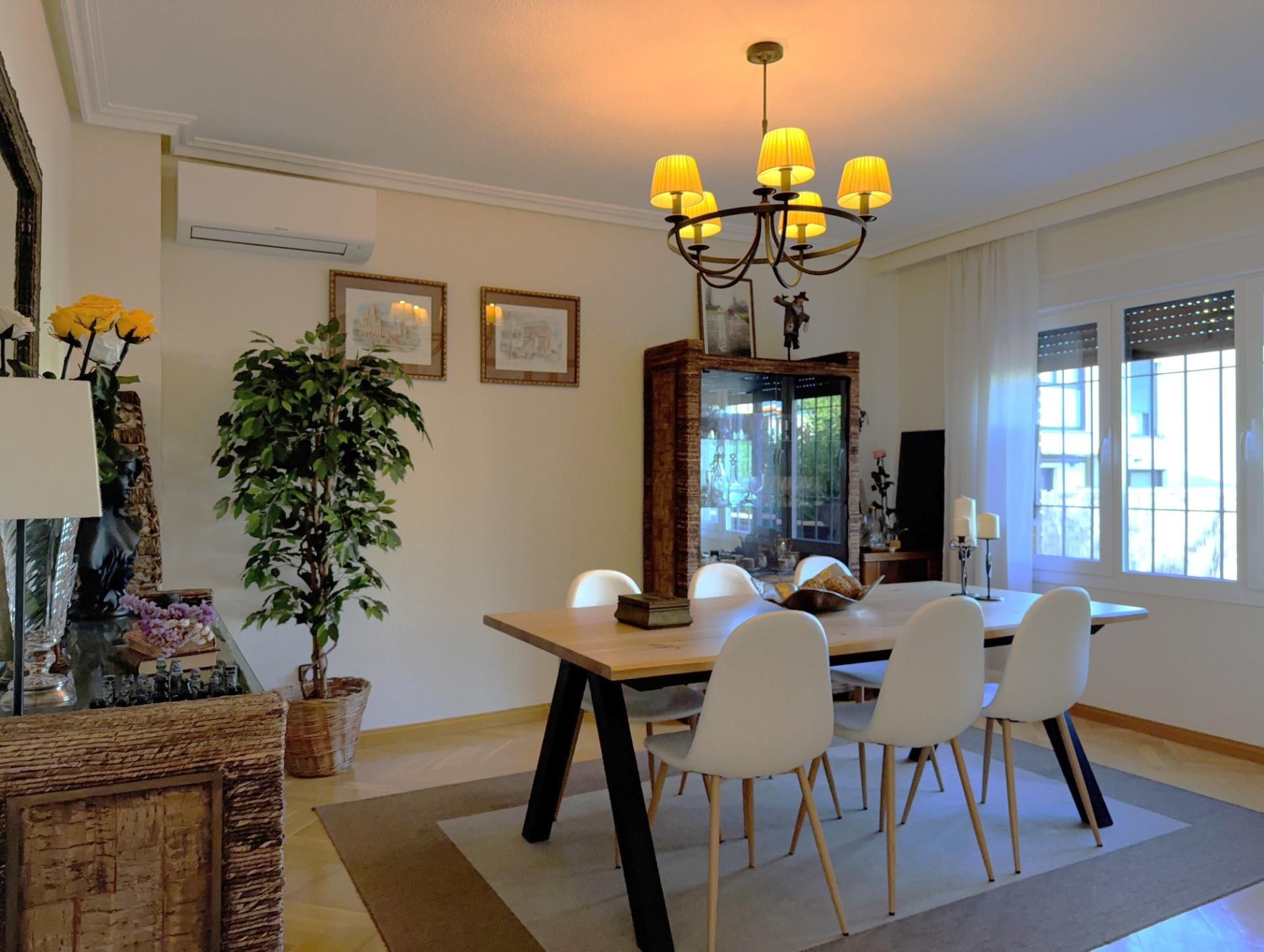 Dining room of Single-family semi-detached for sale in Las Rozas de Madrid  with Air Conditioner, Heating and Private garden