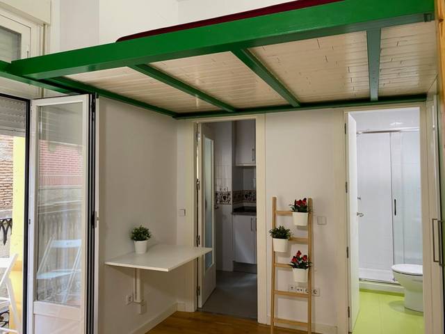 Estudio en Alquiler en Embajadores - Lavapiés