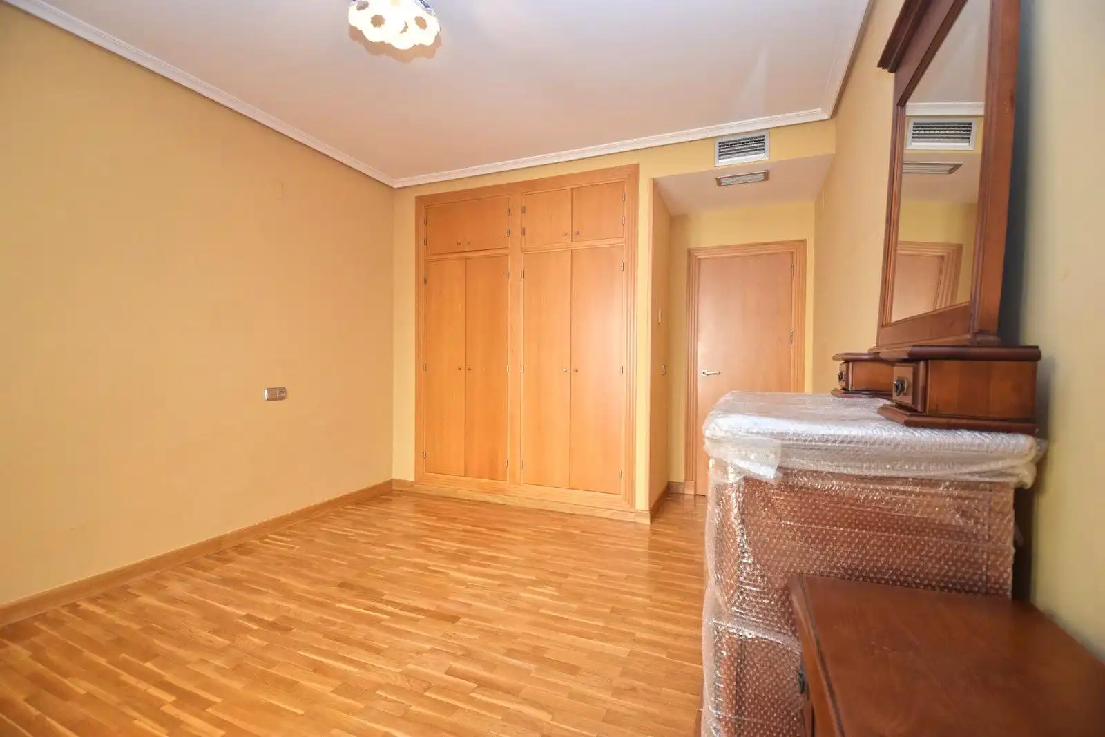 Schlafzimmer von Wohnung zum Verkauf in El Ejido mit Klimaanlage, Heizung und Parkett