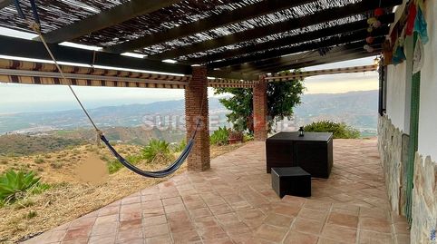 CASA DE CAMPO CON PISCINA Y 14.000 m2 de Parcela  VELEZ MÁLAGA